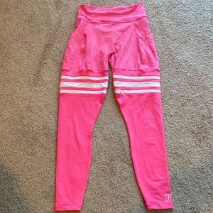 Bombshell pocket thigh butt scrunch leggings